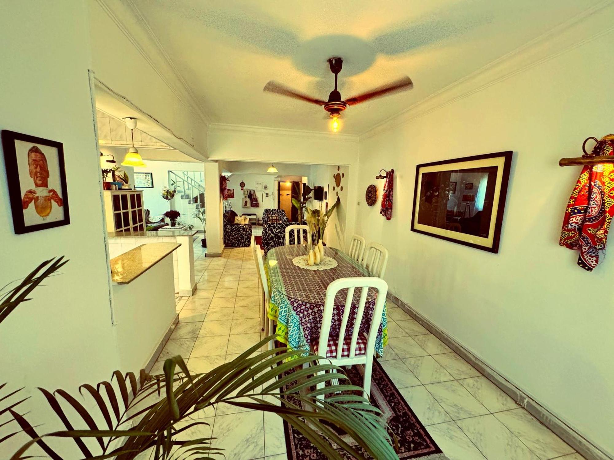 Large Room With Its Own Balcony 开罗 外观 照片
